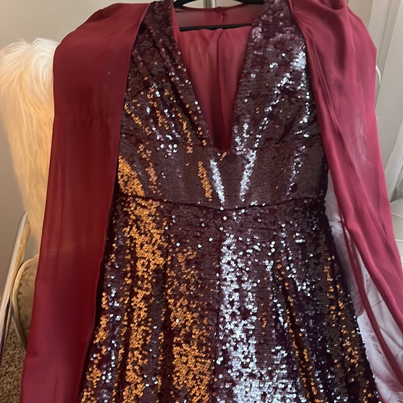 Sequin Jumpsuit - Picture 2 of 8